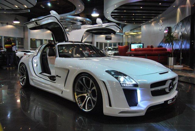 Mercedes-Benz auto - good picture